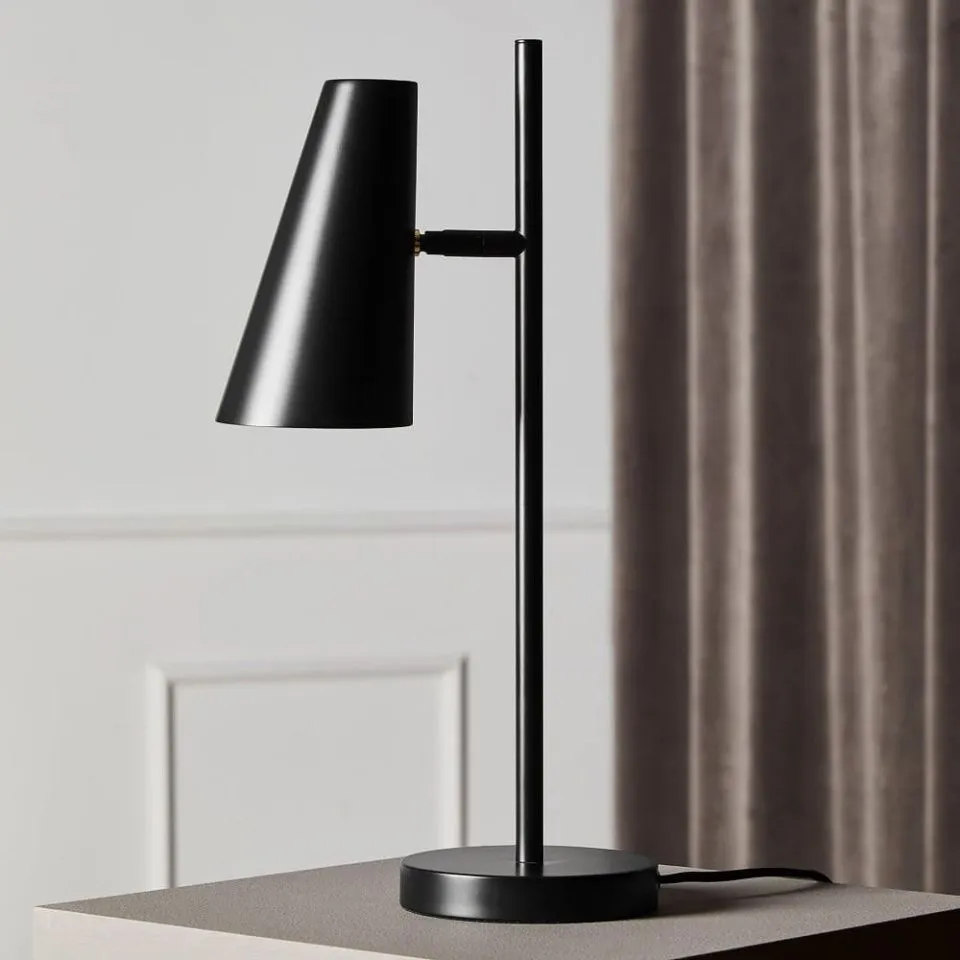 Светильник настольный Cono Table Lamp Black