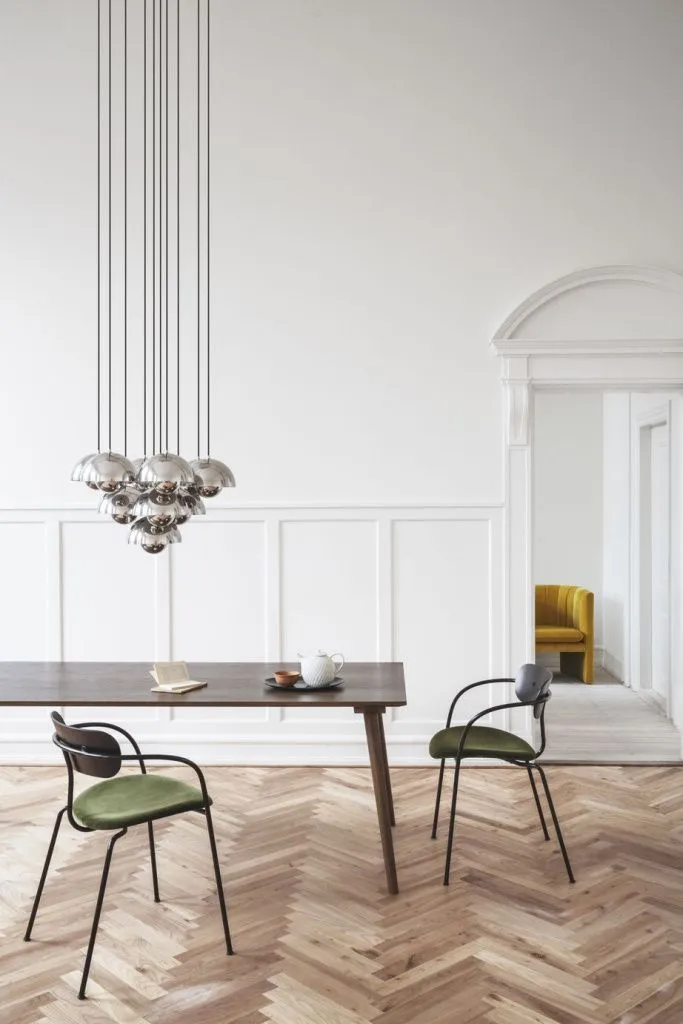 Стул Pavilion AV4 Walnut Green Black Base