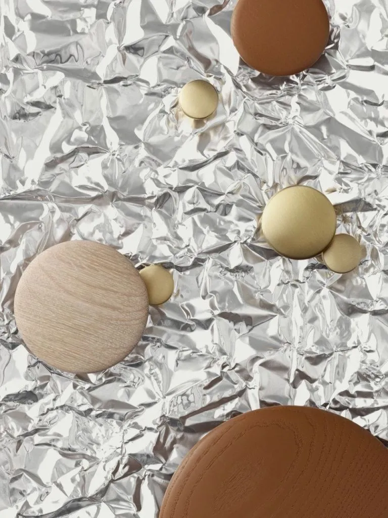 Дверная ручка / крючок Dots Wood Oak 13 см