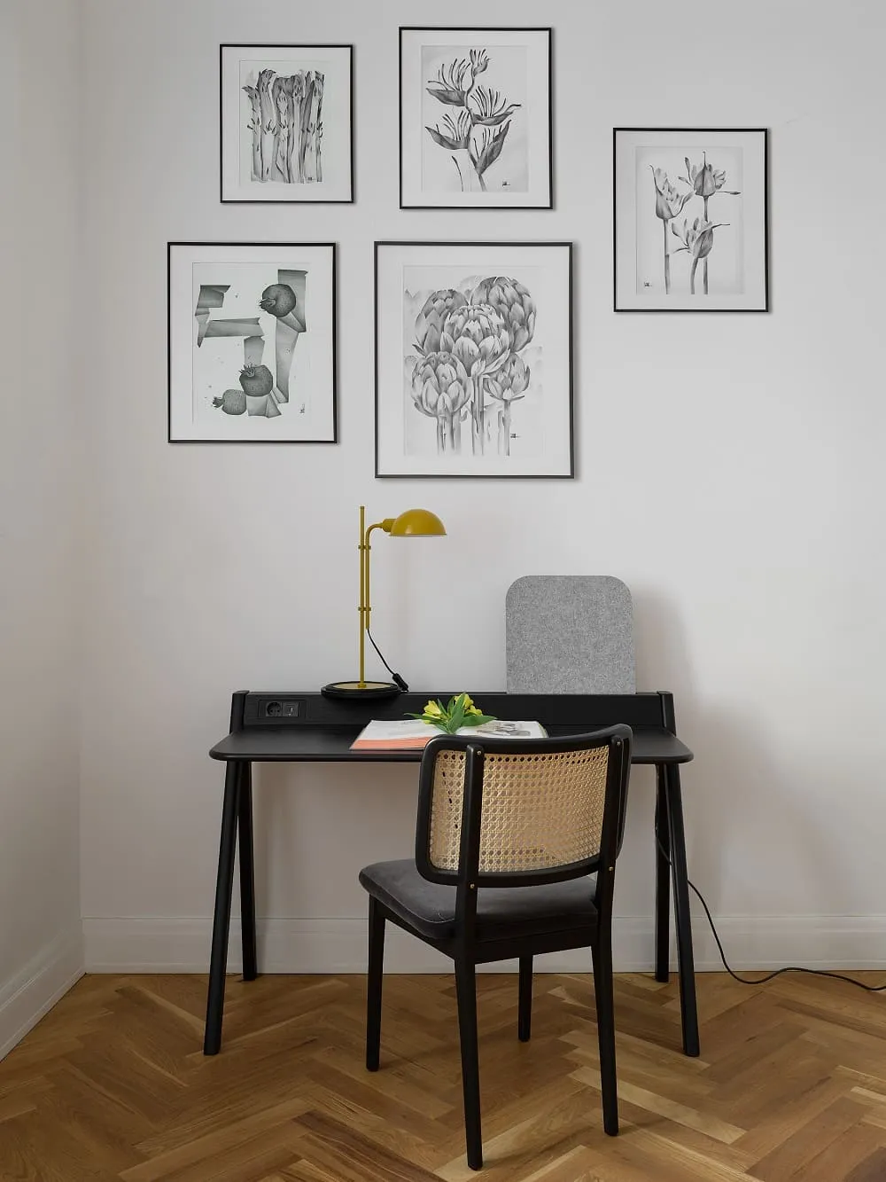 Стул Cane Black Oak Chic Grey Velvet T25