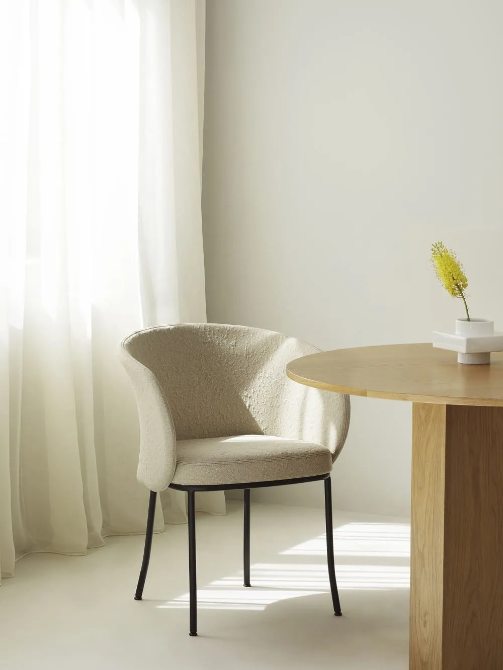 Стул Knit Armchair Black Steel Sand