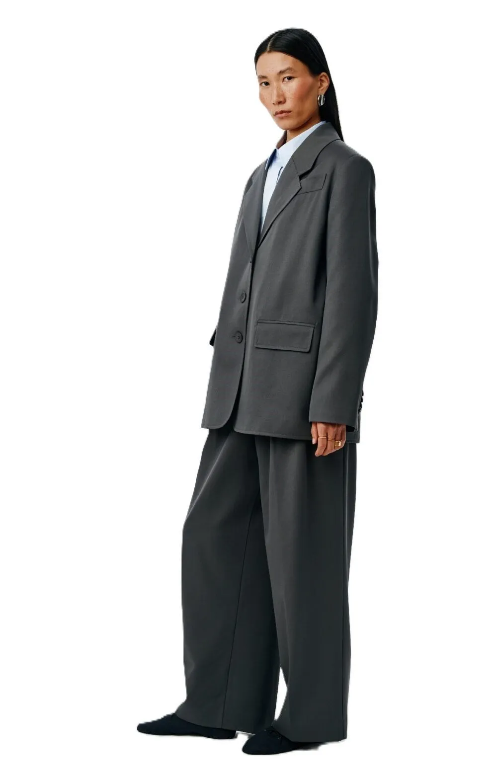 Блейзер прямой на трех пуговицах серый, S