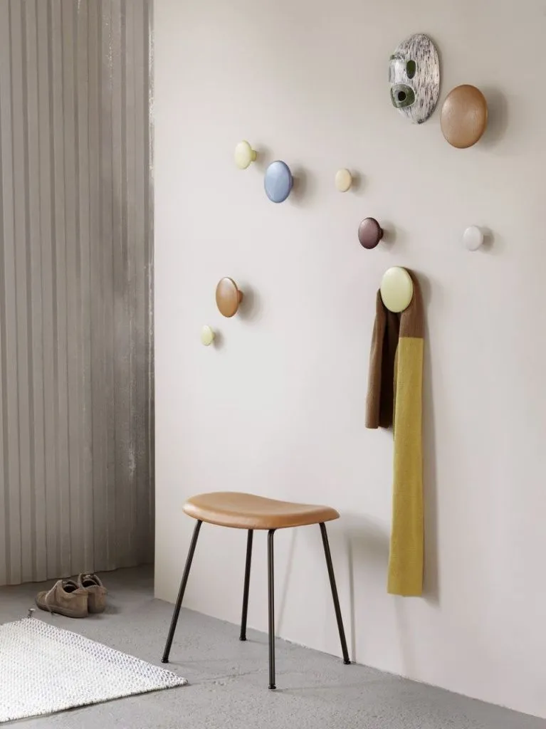 Дверная ручка / крючок Dots Wood Dusty Green 17 см