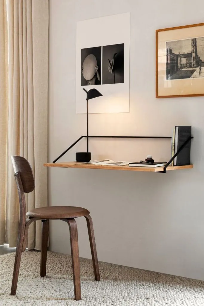 Светильник настольный Peek Table Lamp Black