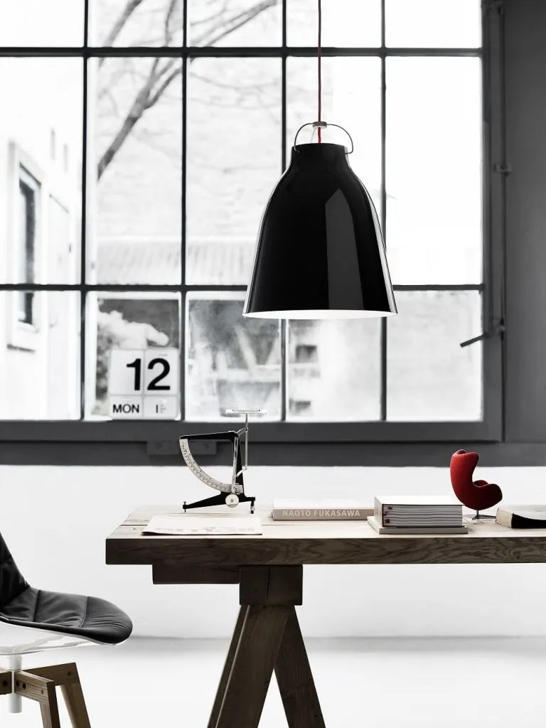 Светильник потолочный Caravaggio Black High-Gloss Lacquer Red Cord 16 см