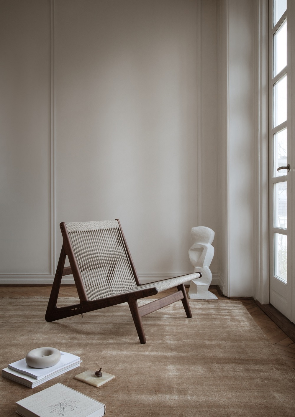 Кресло MR01 Initial Lounge Chair American Walnut