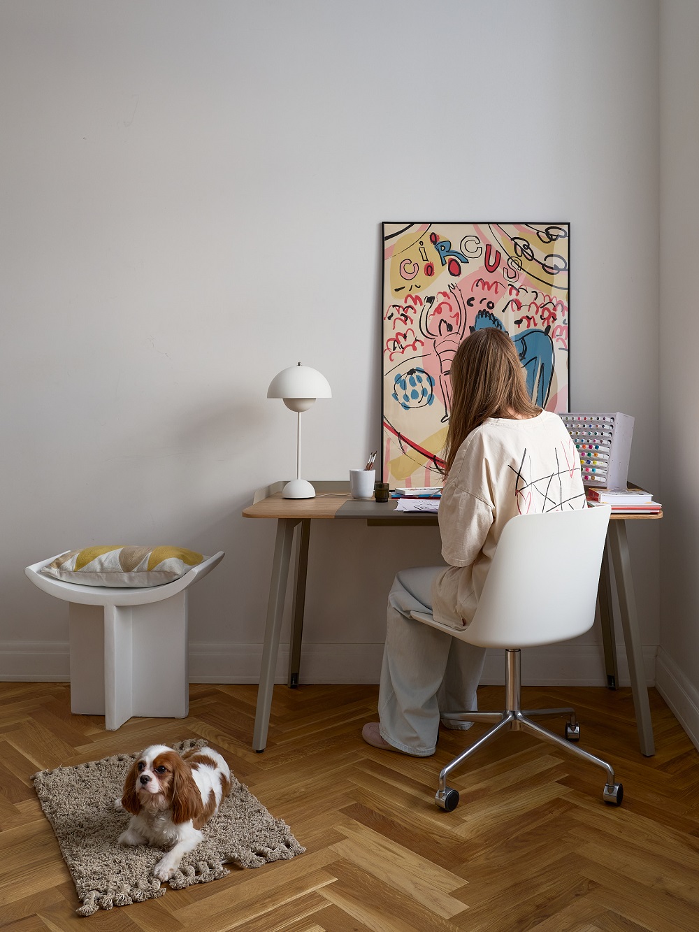 Стул Rely HW21 c основанием на колесиках